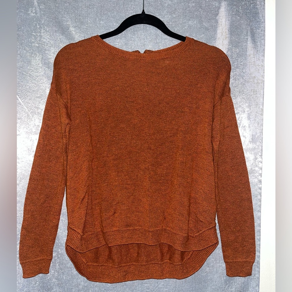 H&M Women’s Cognac pullover sweater